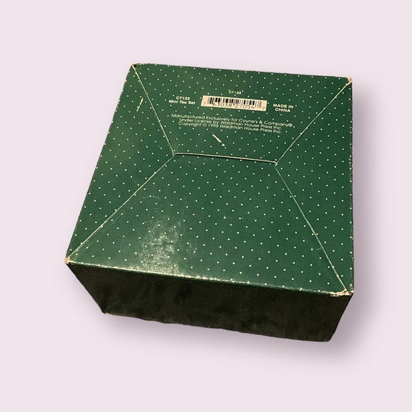 Vintage Miniature Tea Set A Cup of Christmas Tea 1995 Waldman House 10 pieces - Picture 2 of 5